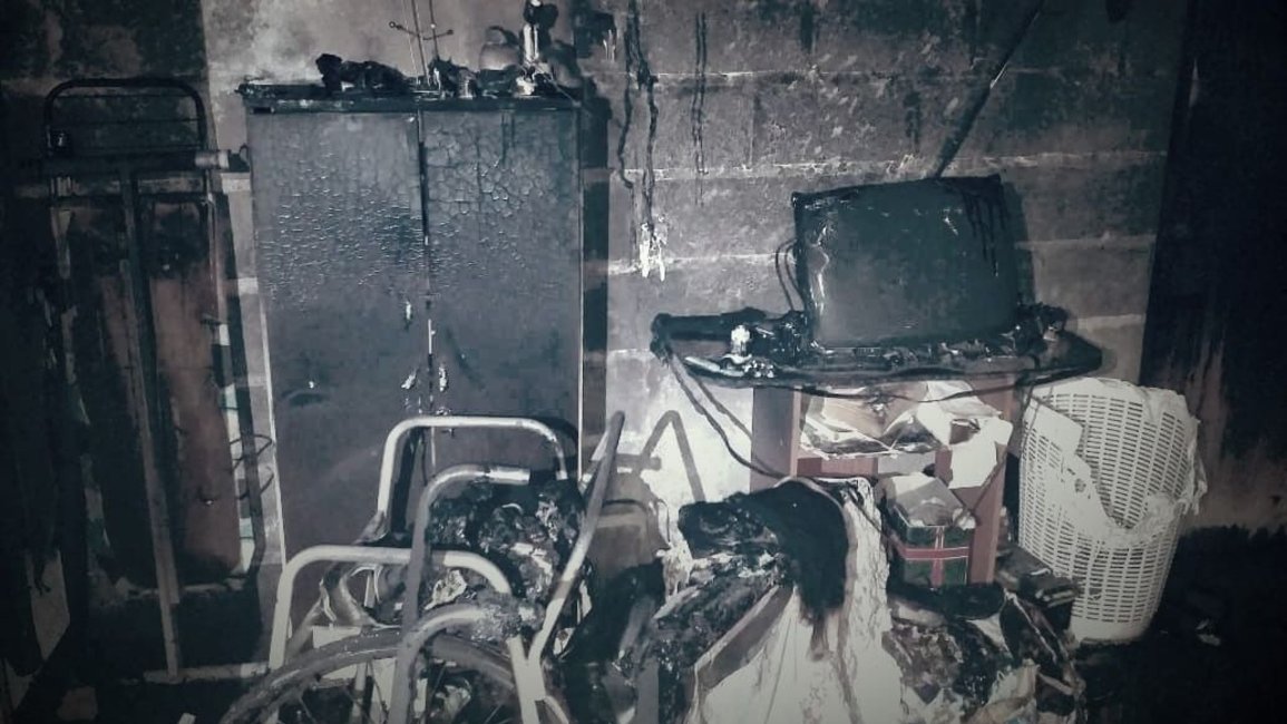Una vela provocó un voraz incendio durante el apagón