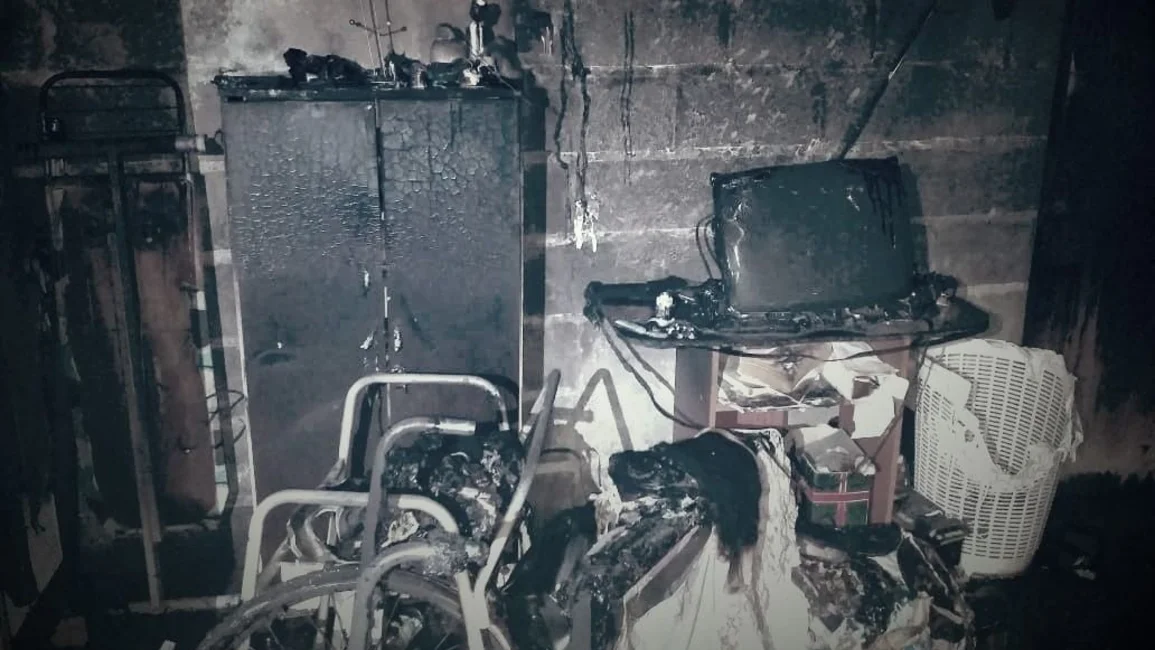 Una vela provocó un voraz incendio durante el apagón
