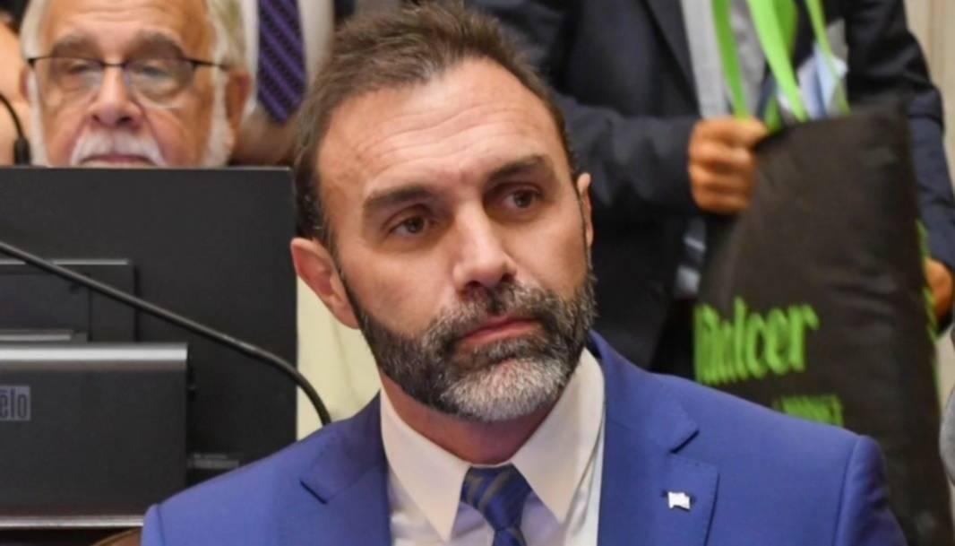 El senador Ezequiel Atauche obtuvo el premio Parlamentario