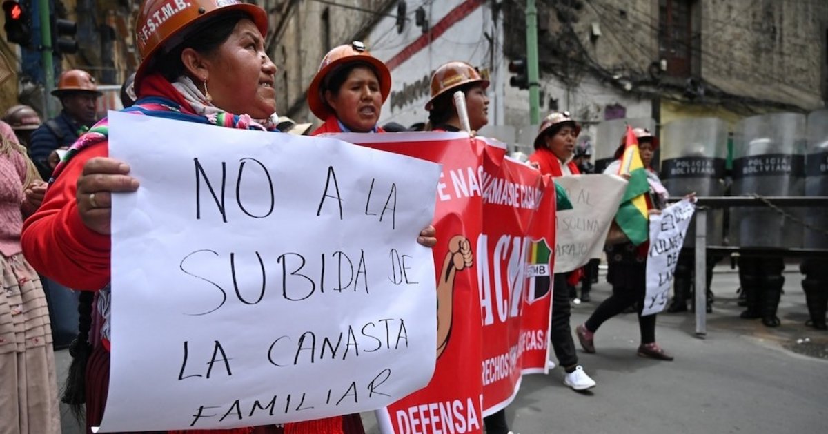 Se masifica la movilización popular contra el Decreto 5503 en Bolivia
